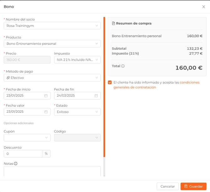 A detailed screenshot of a Spanish-language payment and membership voucher interface from Trainingym's platform, displaying a form titled 'Bono' with fields for member name 'Rosa Trainingym', product 'Bono Entrenamiento personal', price set at 160.00 € with 21% IVA included, payment method 'Efectivo', start date 23/01/2025, end date 24/03/2025, value date 23/01/2025, and status 'Exitoso'. On the right, a purchase summary shows subtotal 132.23 €, tax 27.77 €, and total 160.00 €, with a checked box confirming client acceptance of general contracting terms. Additional fields include coupon code, discount percentage, and notes, with 'Cancelar' and 'Guardar' buttons at the bottom. The interface uses a clean, white background with orange accent lines and gray form fields, designed for efficient client payment management.